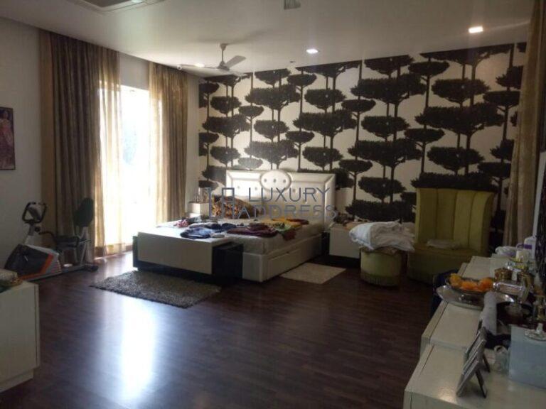 Lavish 6 BHK Farmhouse Rent in Vasant Kunj, South Delhi - Luxury Address