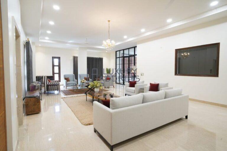 Luxurious 6-Bedroom Fully Furnished Farmhouse for Rent Vasant Kunj Delhi - Luxury Address