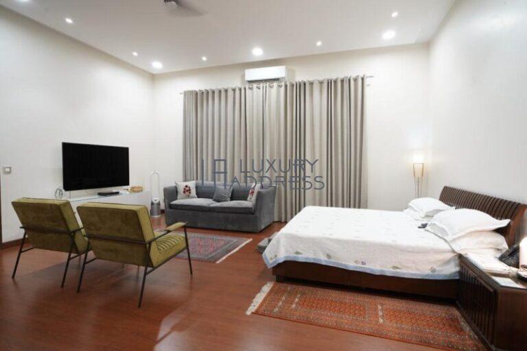 Luxurious 6-Bedroom Fully Furnished Farmhouse for Rent Vasant Kunj Delhi - Luxury Address