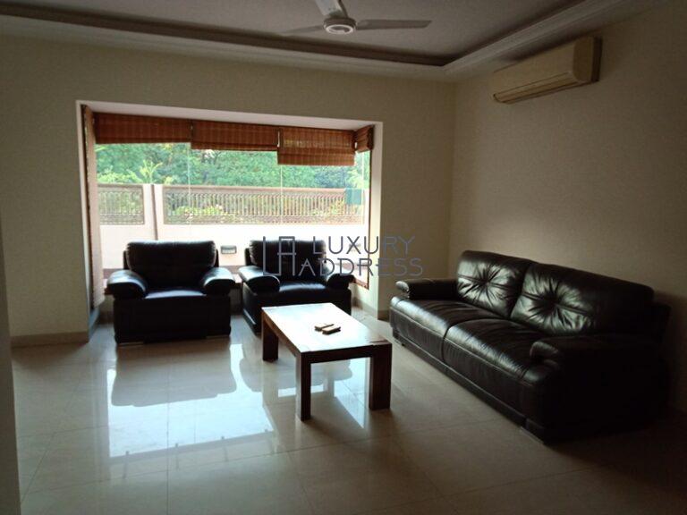 Spacious 3BHK Semi-Furnished Apartment Rent Golf Links, South Delhi - Luxury Address