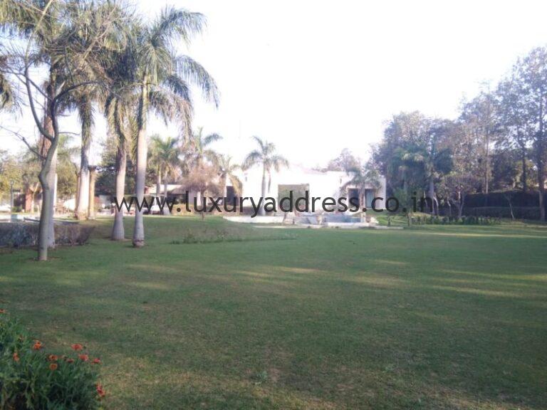 Luxurious 4BHK Farmhouse for Rent on Bandh Road, Delhi - Luxury Address