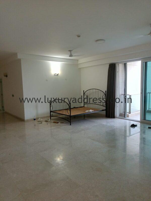 Rent 4BHK Luxury Apartments DLF Crest, Gurgaon - Luxury Address