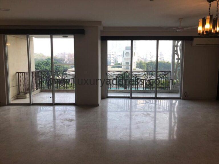 Rent 4BHK Semi-Furnished Flat DLF Summit, Gurugram - Luxury Address