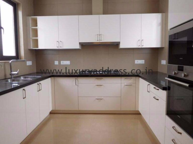 Rent 4BHK Semi-Furnished Flat, Westend Colony South Delhi - Luxury Address