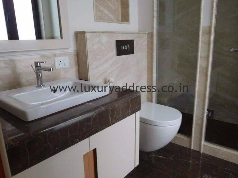 Rent 4BHK Semi-Furnished Flat, Westend Colony South Delhi - Luxury Address